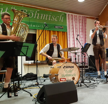 AUS LIEBE ZUR MUSIK  „Echt“ Böhmisch - Acht Tiroler Vollblutmusiker zu Gast in Ergersheim