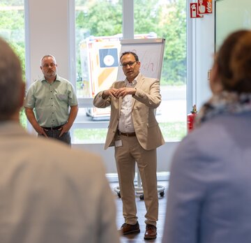 Bürgermeister der Kommunalen Allianz A7 Franken West zu Gast bei der MEKRA Lang Group